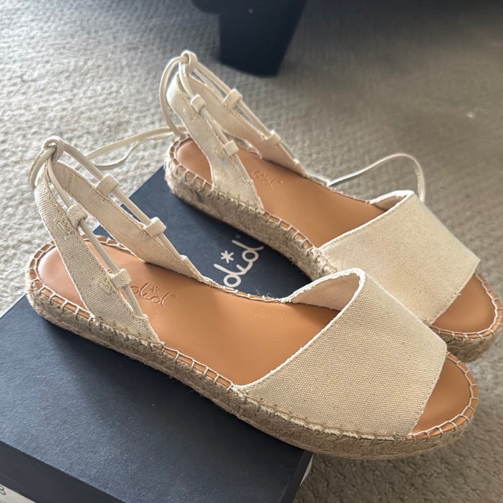 New Splendid Beige Espadrille Sandals